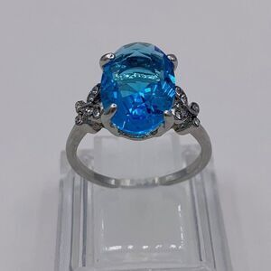 NWOT, ring, size 11, silver, 4 carat lab aquamarine, deep blue, crystals,